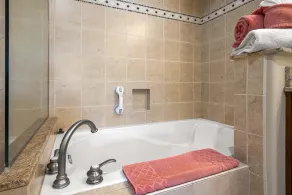 P4 Waikoloa Beach Villas 3 Bedrooms 3 Bathrooms Villa - Image 4