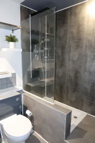 Manchester City Centre 2- Bed Flat Prime Location - Image 2