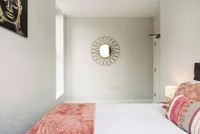 Super cute rooftop Apartment. Beautiful city views - Image 5