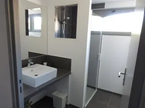 Trevlig villa i renoverade hus i vingårdarna i 5 'i St Tropez - Image 2
