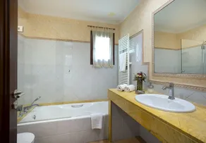 Owl Bookig Villa Rostoya - 10 Min Walk to the Old Town - Image 5