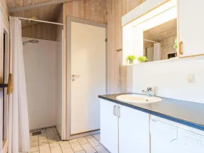 6 person holiday home in Hvide Sande - Image 5