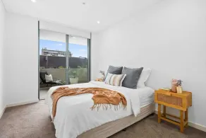 Spacious City Beach Harbour Apartment -Moments to Beach, Harbour Foreshore & CBD - Image 5