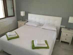 Lukket villa med større end gennemsnitlig privat pool og dejlig udsigt i Javea - Image 5