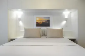 WHome Lisbon Skyline Penthouse Luxury Living View, AC & Elevator - Image 5