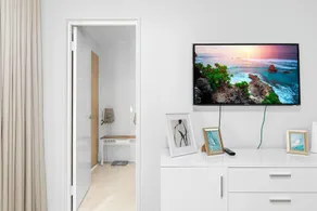 Surf & Saunter Coogee, 3BR Townhouse - Image 3