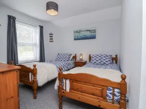 Beach Hideaway - Image 4