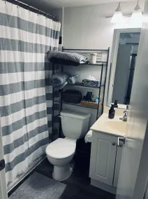 1 Bedroom Hidden Gem in Liberty Village - Image 4