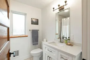 Bright, airy, contemporary home located in central Missoula with mountain views - Image 5
