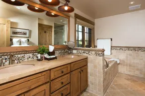 Cozy Cabin Mtn Views Proximity to Everything w Jackson Hole Property Management - Image 3