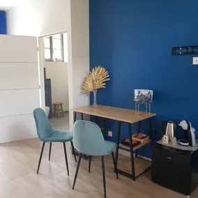 CHAMBRE MIAMI avec JACUZZI PRIVATIF - Image 2