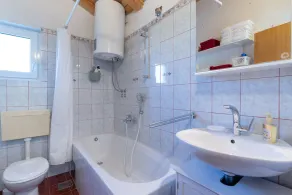 Quiet house in a stone village with panoramic sea views - Image 2