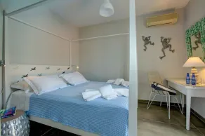 Remarkable Kefalonia Villa | Villa Yu Kanda | 3 Bedrooms | Seafront - Image 4