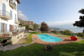 Casa Panorama Cinque: Un apartamento luminoso y alegre ubicado a poca distancia de las orillas del lago Como. - Image 4