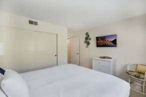 Seabluffe Coastal Retreat, 3BD Facing Grandview Surf Beach, Ocean Views, Pools, Spa - Image 5