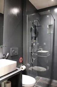 ARIS Premium Accommodation - Image 3