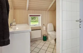 2 Bedroom Beautiful Home In Samsø - Image 2