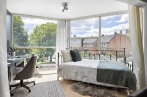 Spacious + Trendy King West Condo - Image 3
