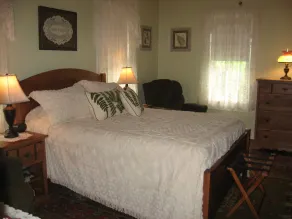 Central Pennsylvania Shoff-Read Century Farmhouse Vacation Rental - Image 4