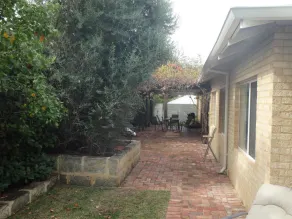 Familienhaus verfügbar - Image 4
