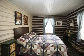 Historisches Blockhaus am Lake Lure - Image 4