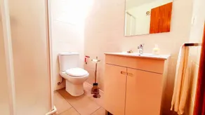 Wake Villa - Guesthouse - Image 3