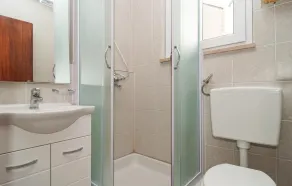 2 bedroom gorgeous apartment in Privlaka - Image 2