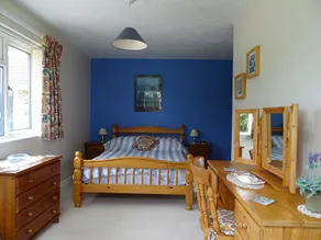 4-bedroom bungalow set in a secluded location - Image 3