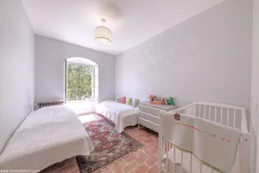 18th century provencal country house in the Luberon Natural Park - Image 4