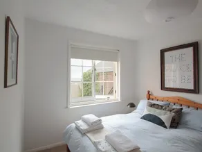 2 bedroom accommodation in Hastings - Image 3