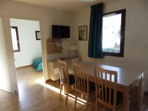 Lovely apartment in LUCHON, in a secure residence, wooded grounds - Image 4