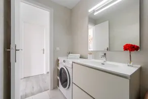 Apartamento moderno y soleado - Image 3