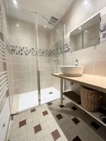 A bascarry - Image 3