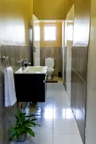 6-9 bedroom house for group trips - Image 2