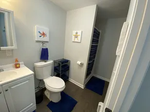Cozy lakefront condo - Image 3