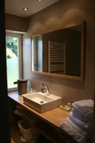En Loft lejlighed i et gammelt renoveret hus på landet nær Namur - Image 5