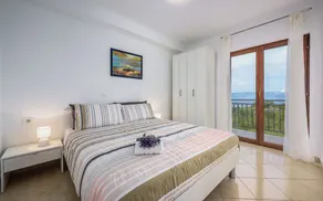 Appartamento per vacanze con vista mare, piscina e vasca idromassaggio - Image 5