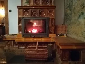 Cozy farmhouse with fireplace - Image 2
