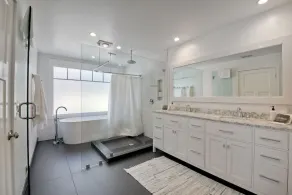 Luxury Ocean Views - 6 BR Home - Steps to Sand - Image 3
