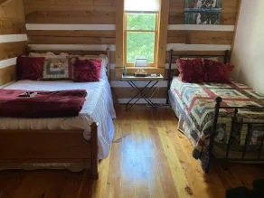 Getaway Log Cabin Mtn View 4 bedroom + Treehouse - Image 5