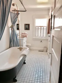 Beste Lage. Bestpreis.  Gegenüber Gate One und nur wenige Schritte vom Wasser entfernt - Image 2