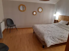 Triplex in renovated farmhouse with private Nordic bath - Image 5