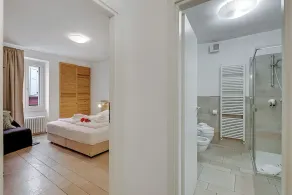 Flower House - Happy Rentals - Image 2