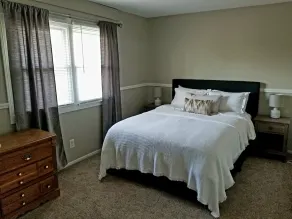 Merrillville Condo-Close to Hospitals and Refinery - Image 3
