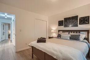 Easy to Denver-Marvelous Mid-Century Mod Charmer! - Image 5