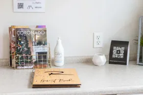 Unit 2 - B Ave Bungalows · Beachside 1/1, 5-10 Min Walk to Coronado Beach! - Image 4