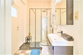 1-bedroom lodge in Antwerp Centre - Image 3