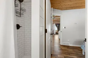 A beautiful bayside cottage perfect for family stays! - Image 3