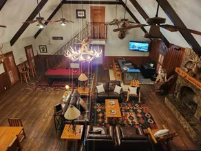 Lodge & cabin sleeps 21 - peaceful country setting 15 min to downtown Dublin GA - Image 3