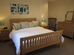 3 Bedroom Cottage - Image 5